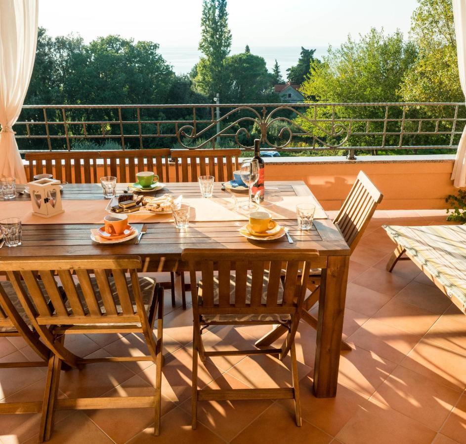 Apartments Villa Kristina Supetarska Draga Dış mekan fotoğraf