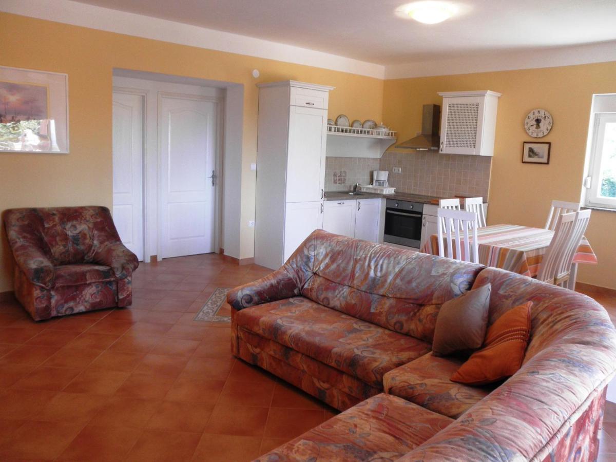 Apartments Villa Kristina Supetarska Draga Dış mekan fotoğraf