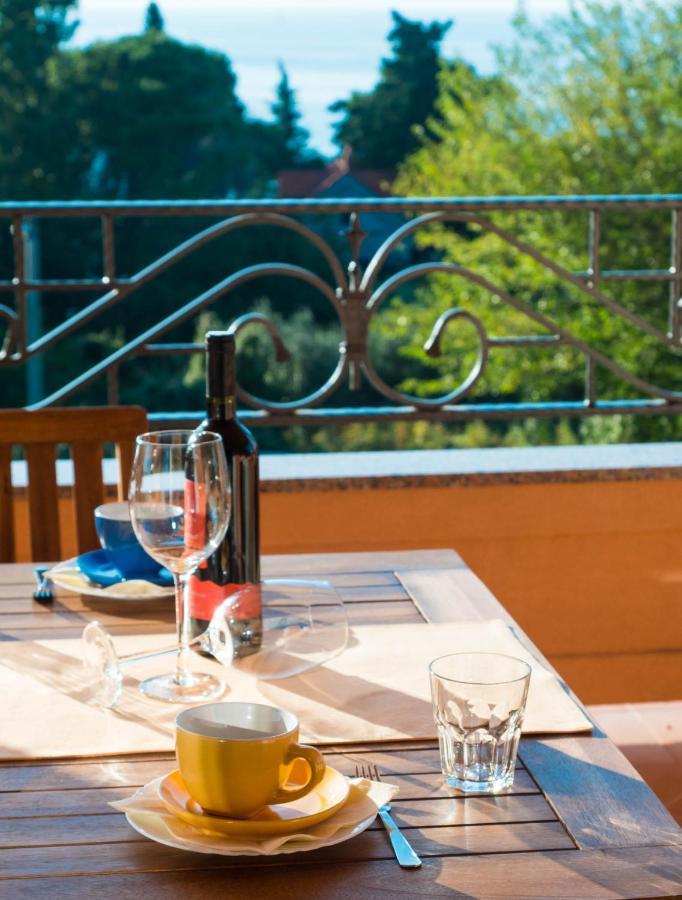 Apartments Villa Kristina Supetarska Draga Dış mekan fotoğraf