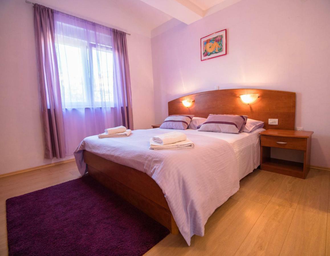 Apartments Villa Kristina Supetarska Draga Dış mekan fotoğraf