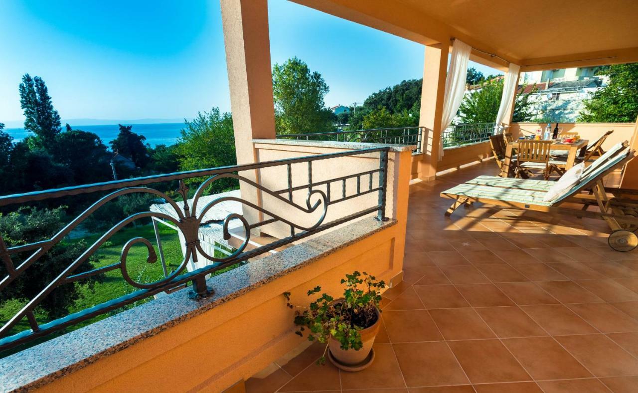 Apartments Villa Kristina Supetarska Draga Dış mekan fotoğraf