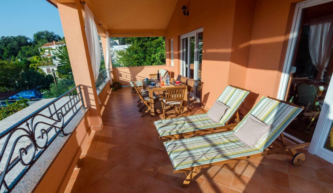 Apartments Villa Kristina Supetarska Draga Dış mekan fotoğraf
