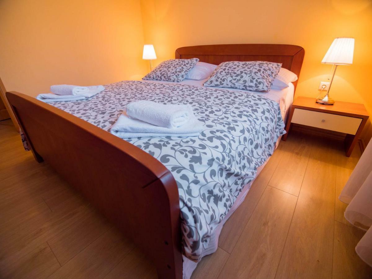 Apartments Villa Kristina Supetarska Draga Dış mekan fotoğraf