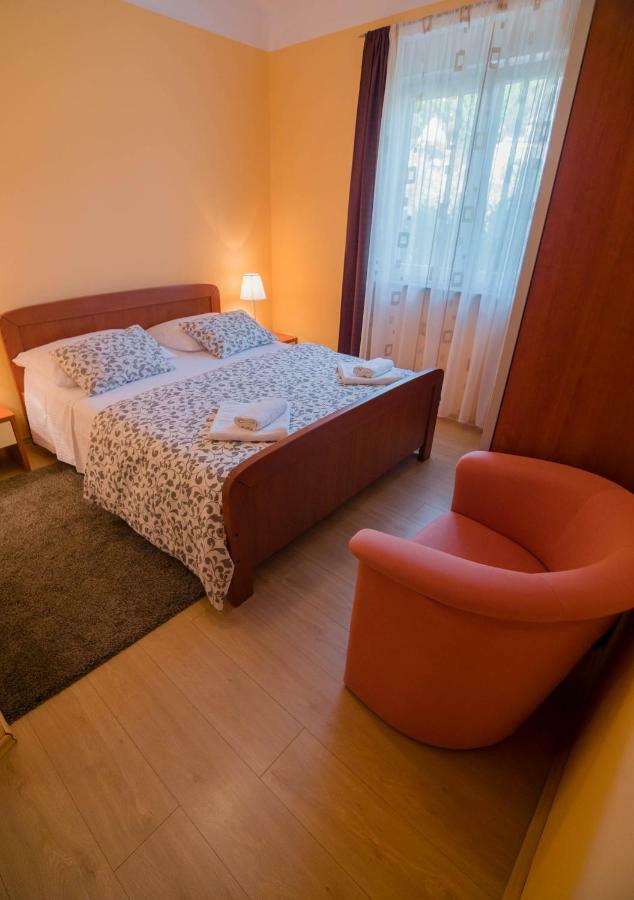 Apartments Villa Kristina Supetarska Draga Dış mekan fotoğraf